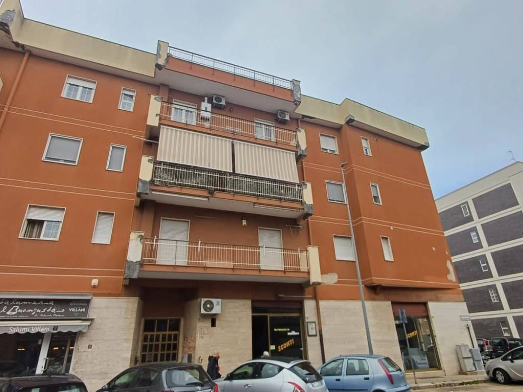 Appartamento a Valenzano in Via Alcide De Gasperi - Foto 3