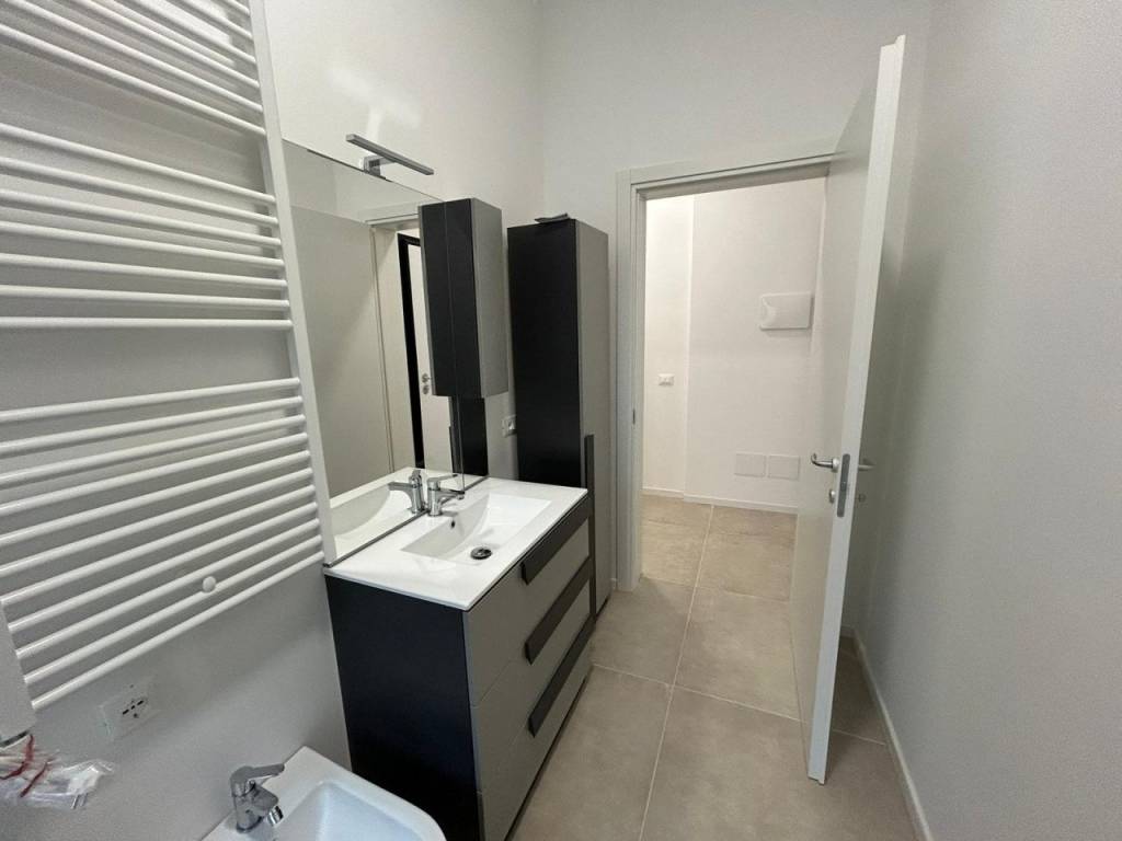 Appartamento a Vicenza in Via Monte Asolone - Foto 5