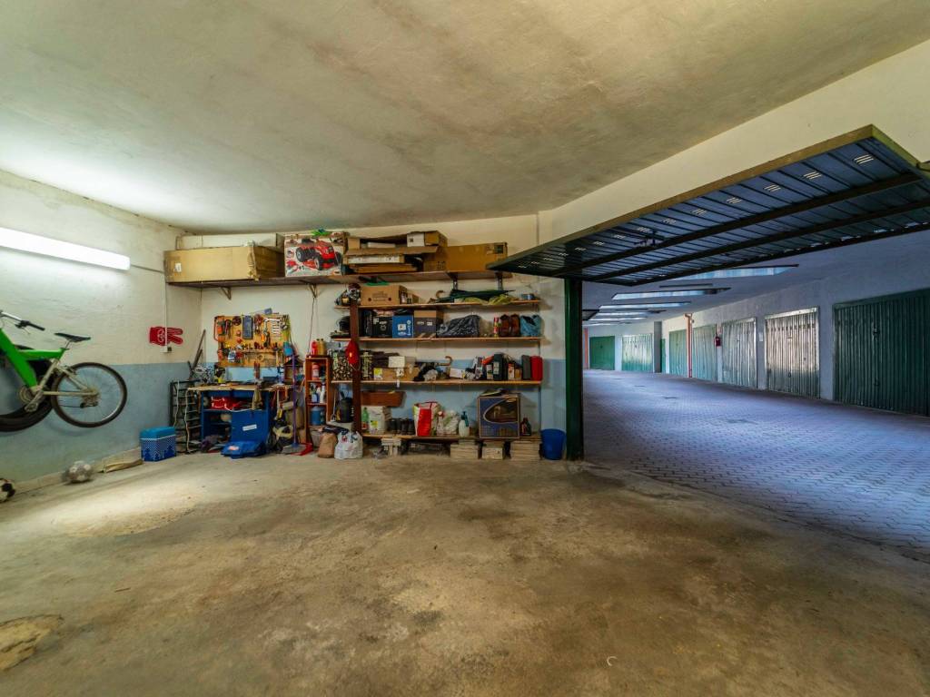 Box / garage a Rosta in Via Stazione, 55 - Foto 2