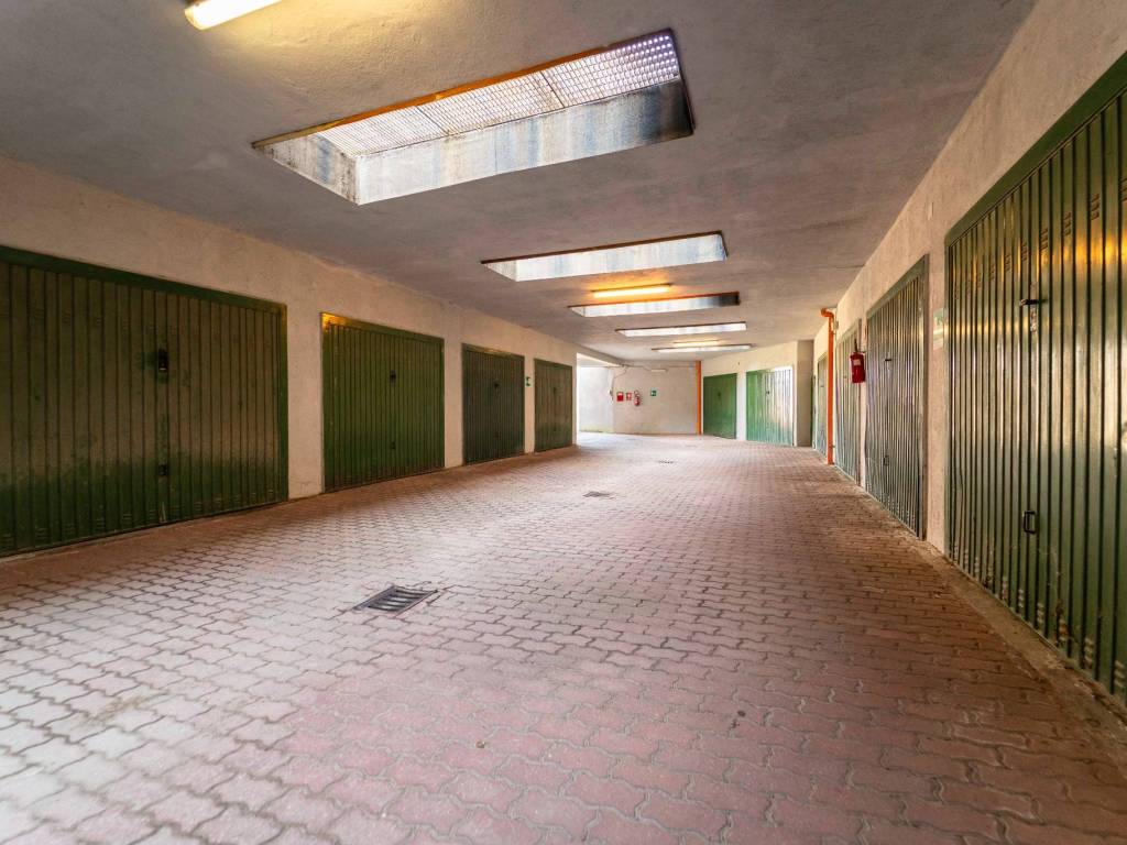 Box / garage a Rosta in Via Stazione, 55 - Foto 3