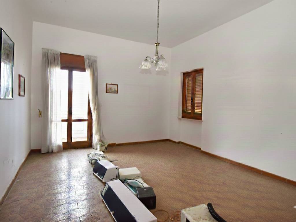 Appartamento a Campi salentina in Via V. Maremonti - Foto 3