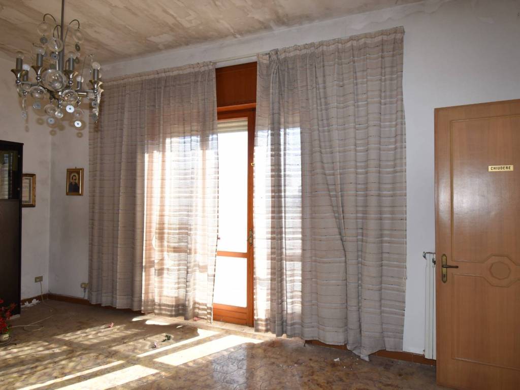 Appartamento a Campi salentina in Via V. Maremonti - Foto 5