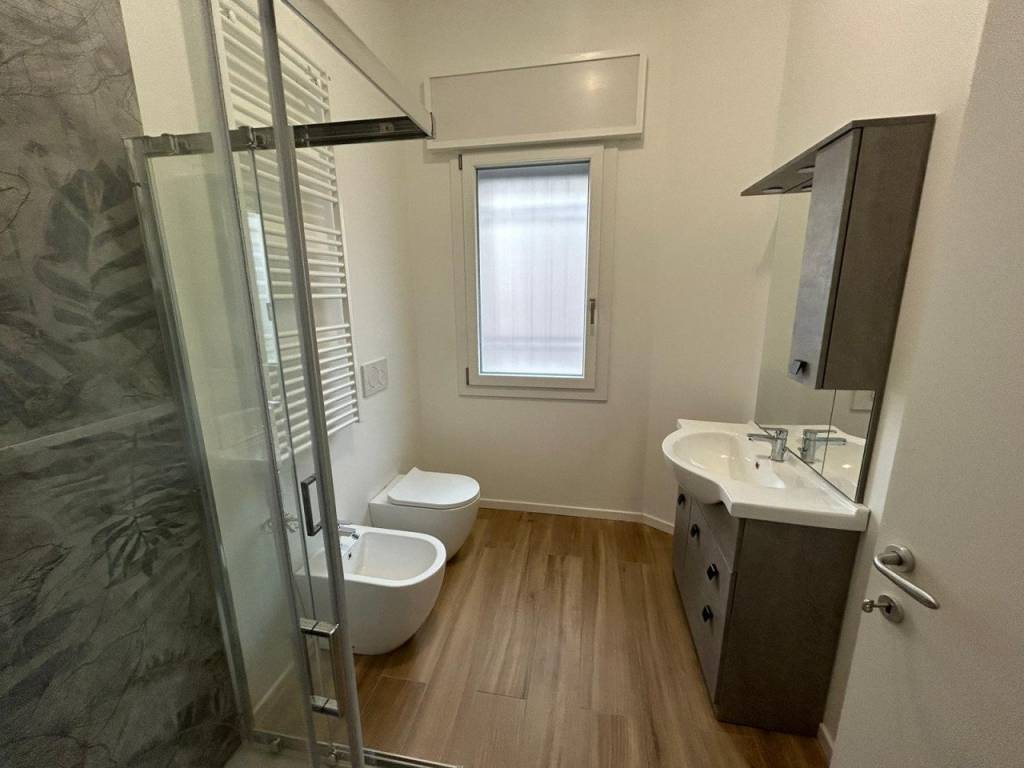 Appartamento a Vicenza in Via Monte Asolone - Foto 5