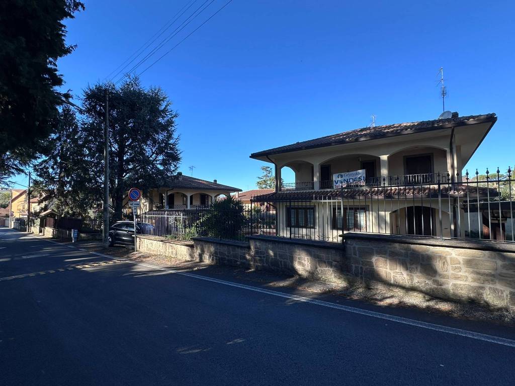 Villa a Grottaferrata in Via del Fico, 69 - Foto 2