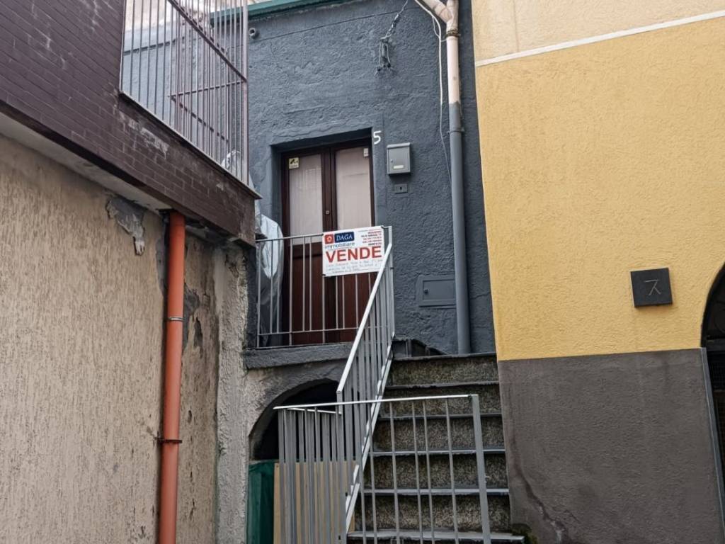 Appartamento a Bronte in Via Vincenzo Pace, 5 - Foto 2