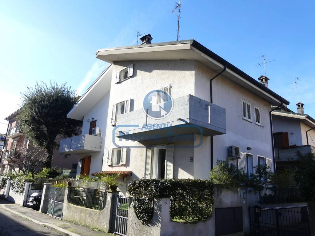 Villa a Ravenna in Via Angelo Cicognani, 6 - Foto 2