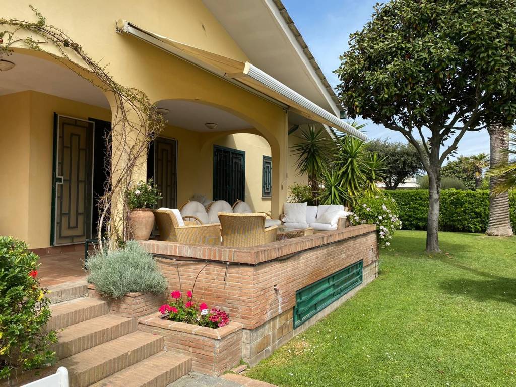 Villa a Fiumicino in Via Sistiana - Foto 4