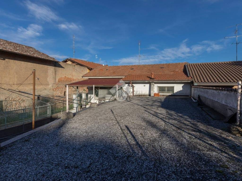 Casa indipendente a Marnate in Via S. Sebastiano, 76 - Foto 2