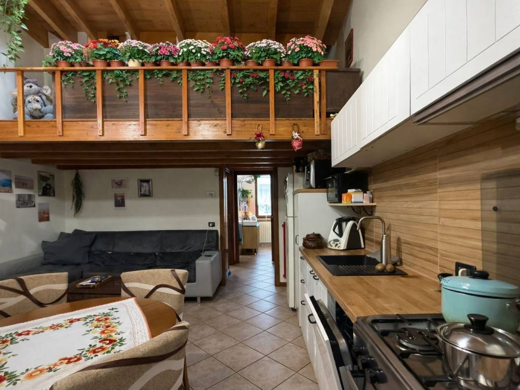 Appartamento a Castenedolo in Via Macina - Foto 2