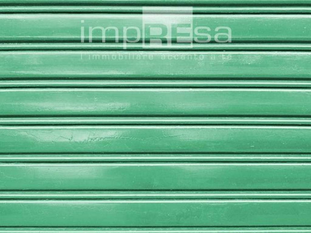 Box / garage a Paese in via resistenza - Foto 5