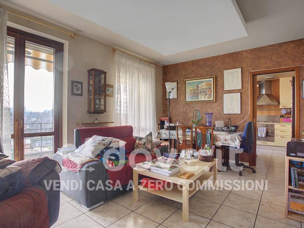 Appartamento a Carnago in Via Pio XII, 78 - Foto 2