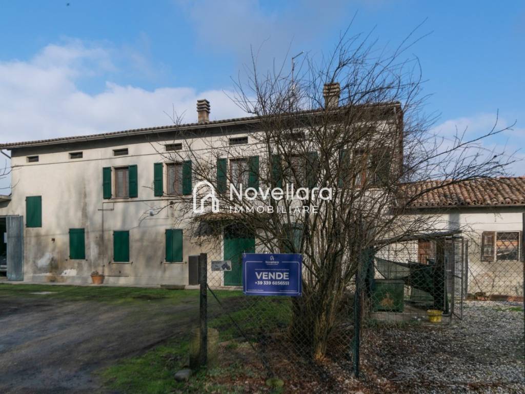 Villa a Campagnola emilia in Via Garfagnana, 16 - Foto 2