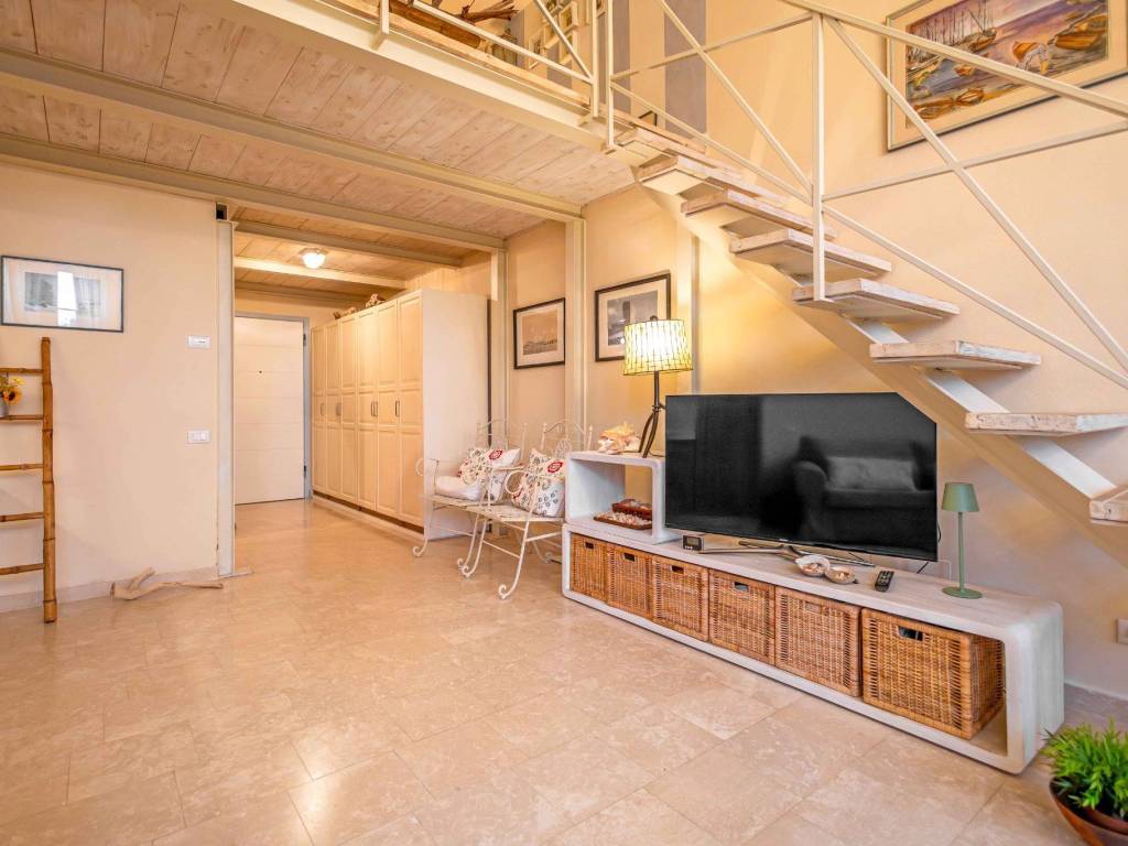 Loft / open space a Pisa in Viale del Tirreno, 76 - Foto 4