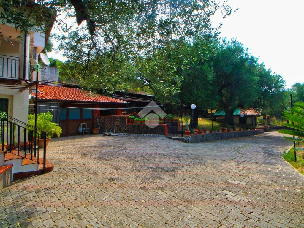 Villa a Pisciotta in Via degli Ulivi, 34 - Foto 3