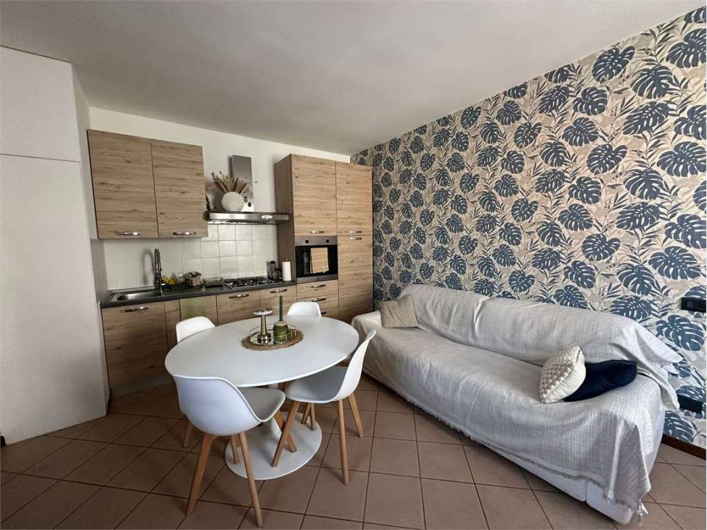 Appartamento a Sesto calende in Piazza Berera - Foto 4