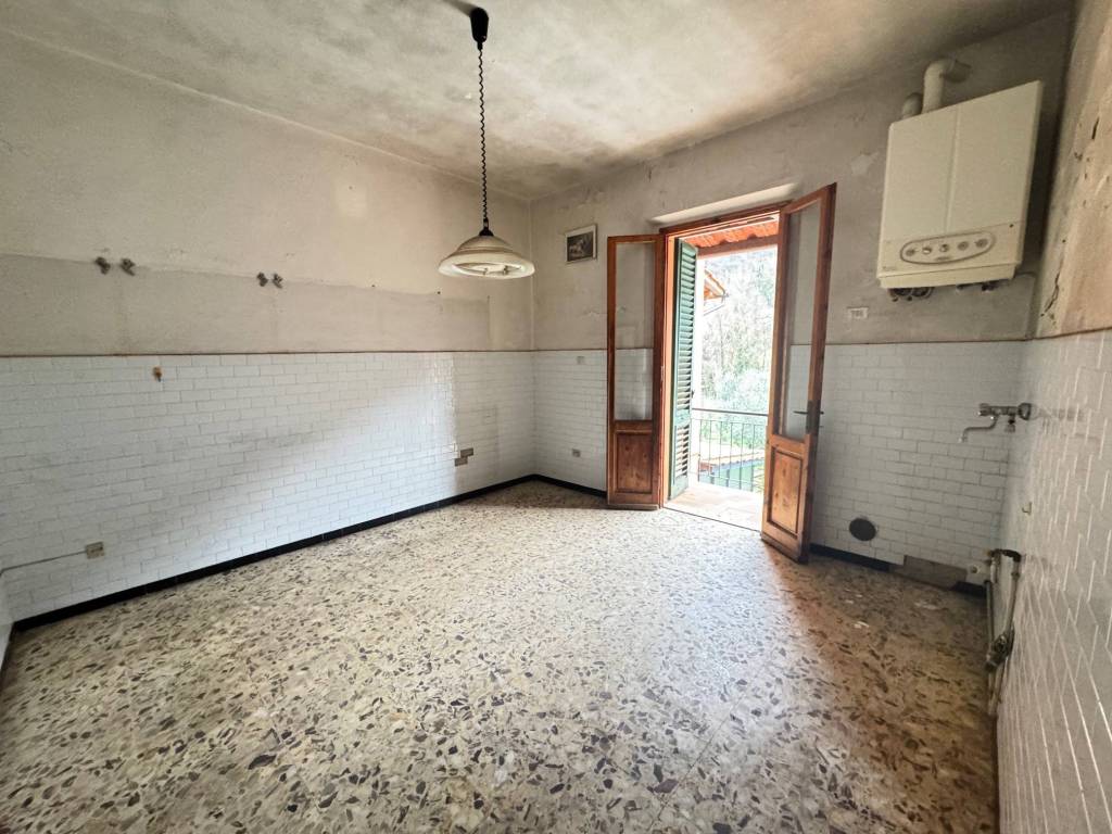 Villa a Cantagallo in Via di Val di Setta e Val di Bisenzio, 7 - Foto 4