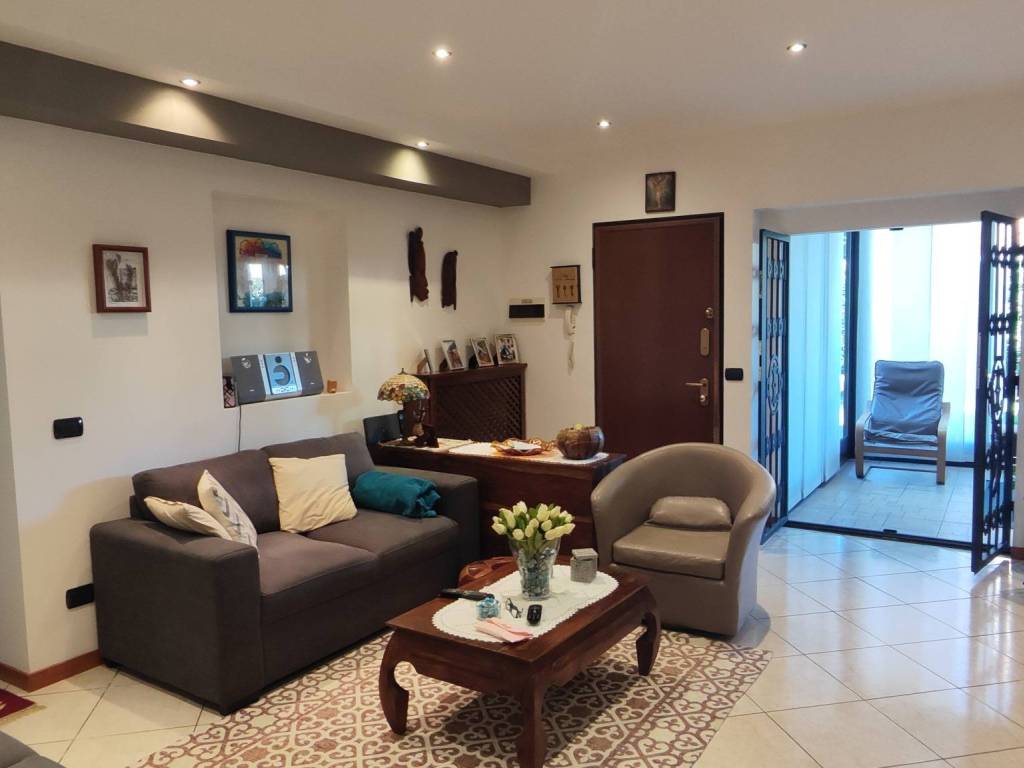 Appartamento a Bareggio in Via San Protaso, 95 - Foto 4