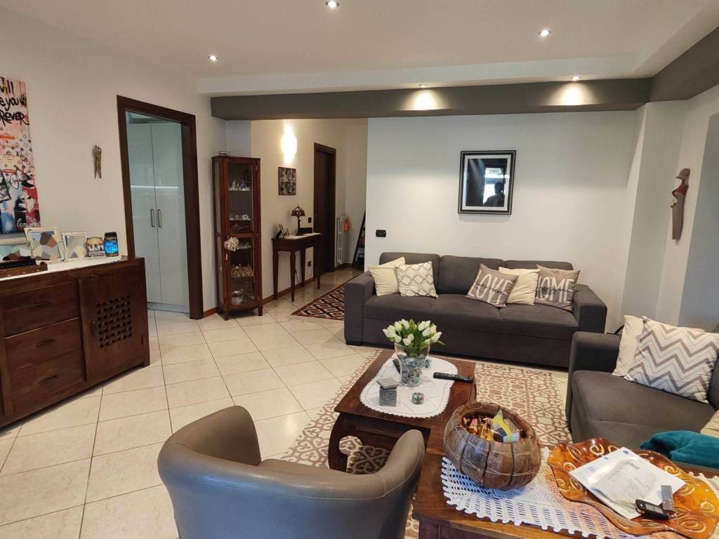 Appartamento a Bareggio in Via San Protaso, 95 - Foto 5