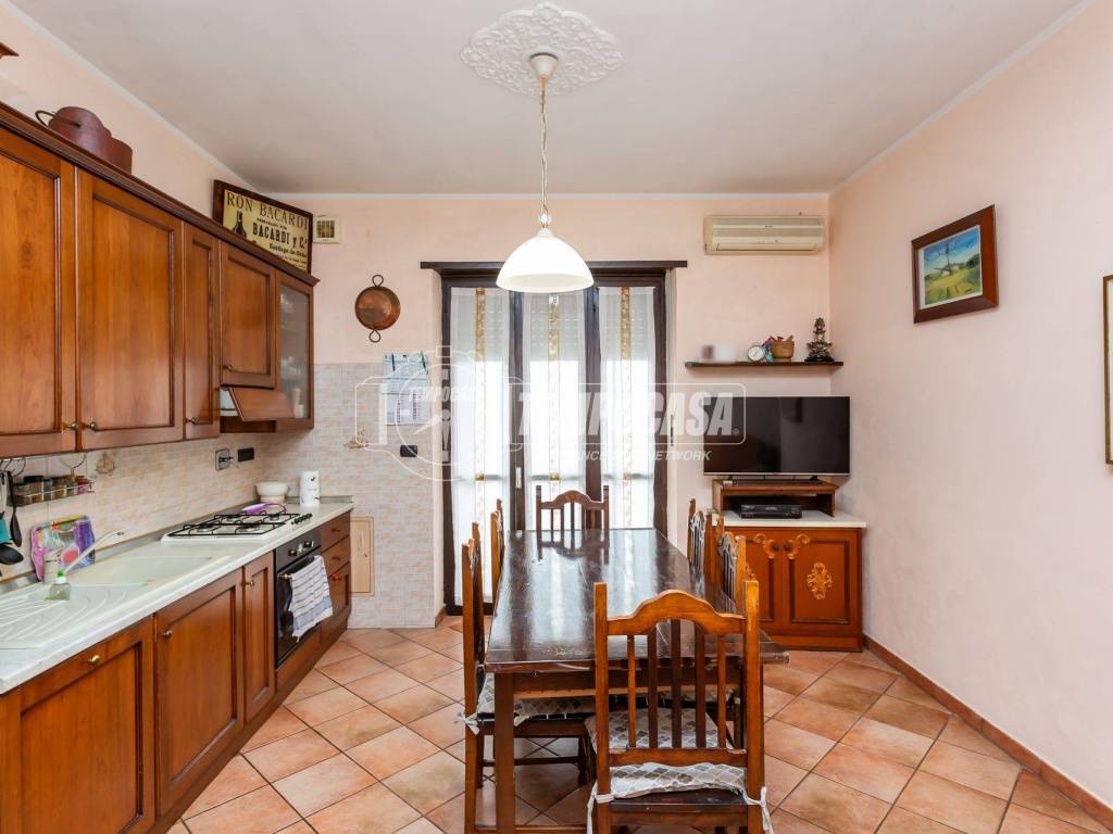 Appartamento a Santena in Via Toscana 12 - Foto 3
