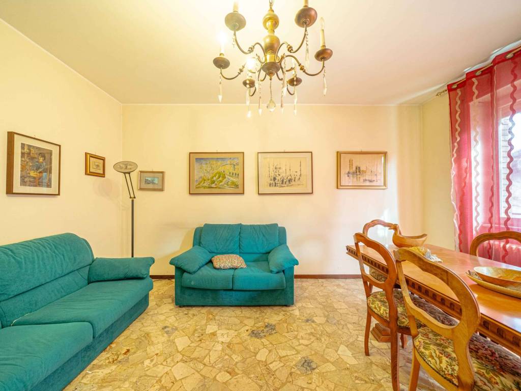 Appartamento a Sondrio in Via Trieste, 57 - Foto 4