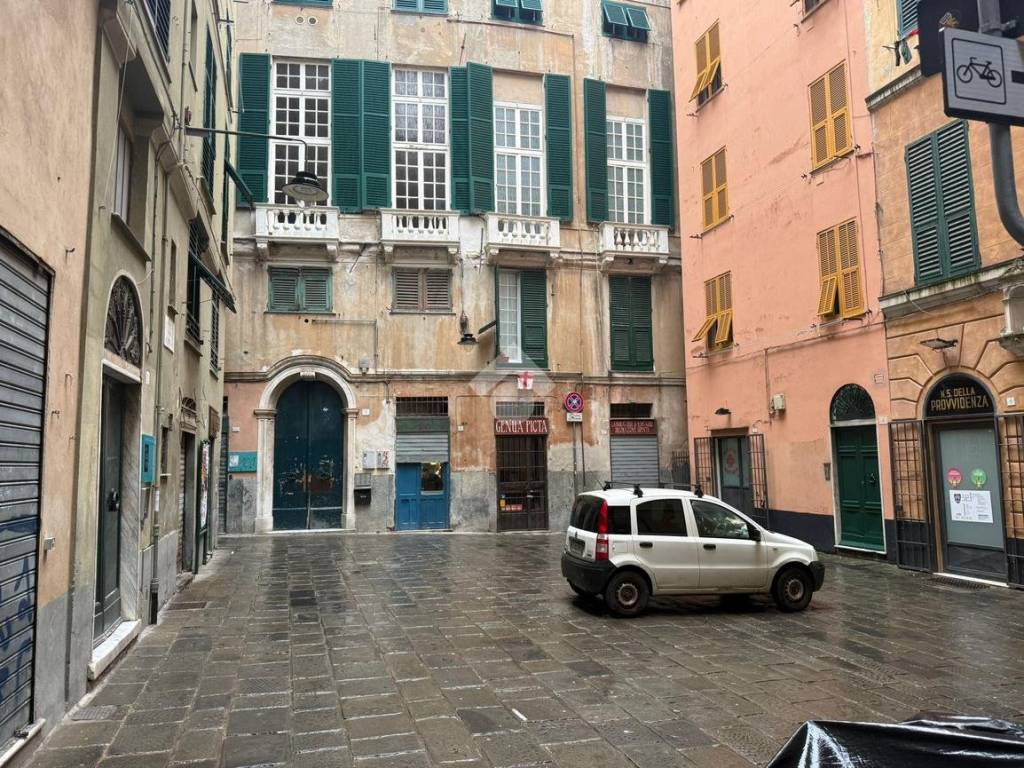 Immobile a Genova in locale commerciale Vico Vignoso, 16 - Foto 4