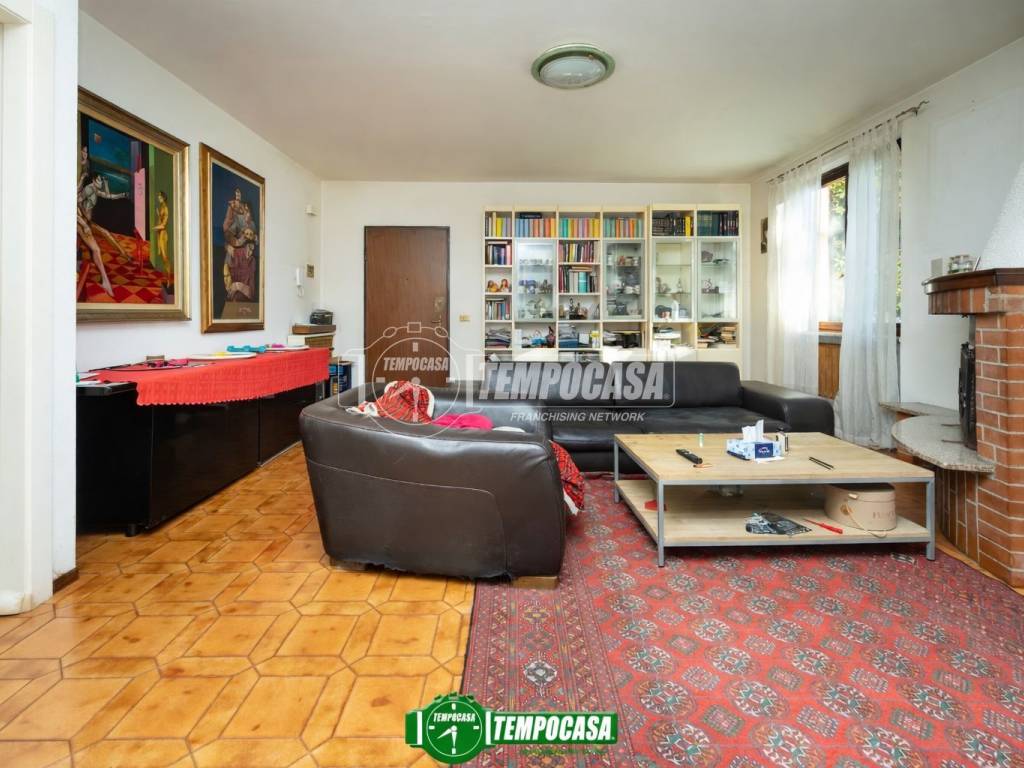 Appartamento a Brembate in Via G.B Botticchio 74 - Foto 2