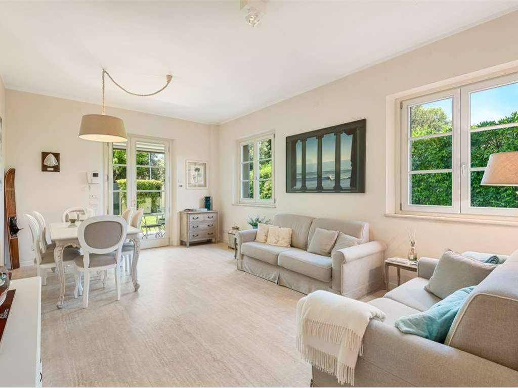 Villa a Forte dei marmi in Via Catalani , 28 - Foto 4