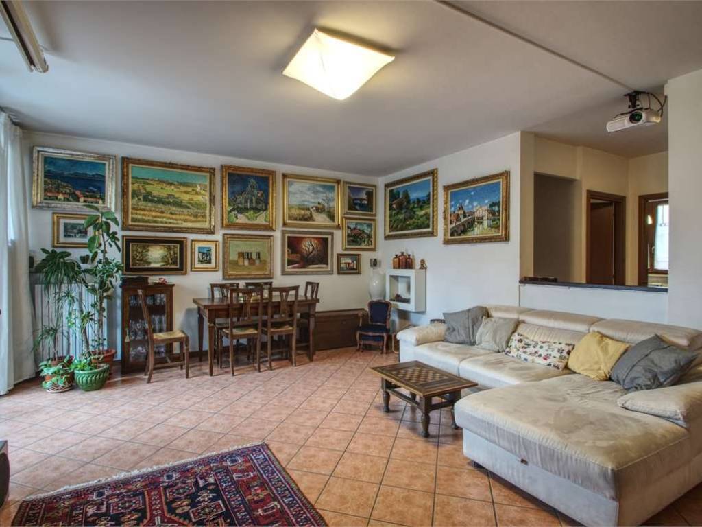 Appartamento a Cislago in Via Solferino - Foto 3