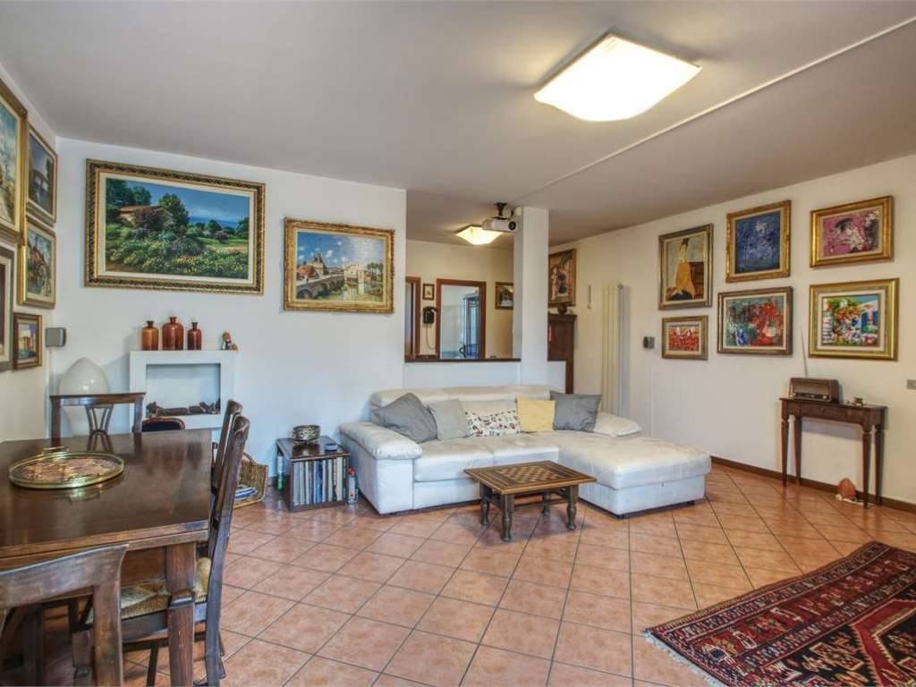 Appartamento a Cislago in Via Solferino - Foto 4