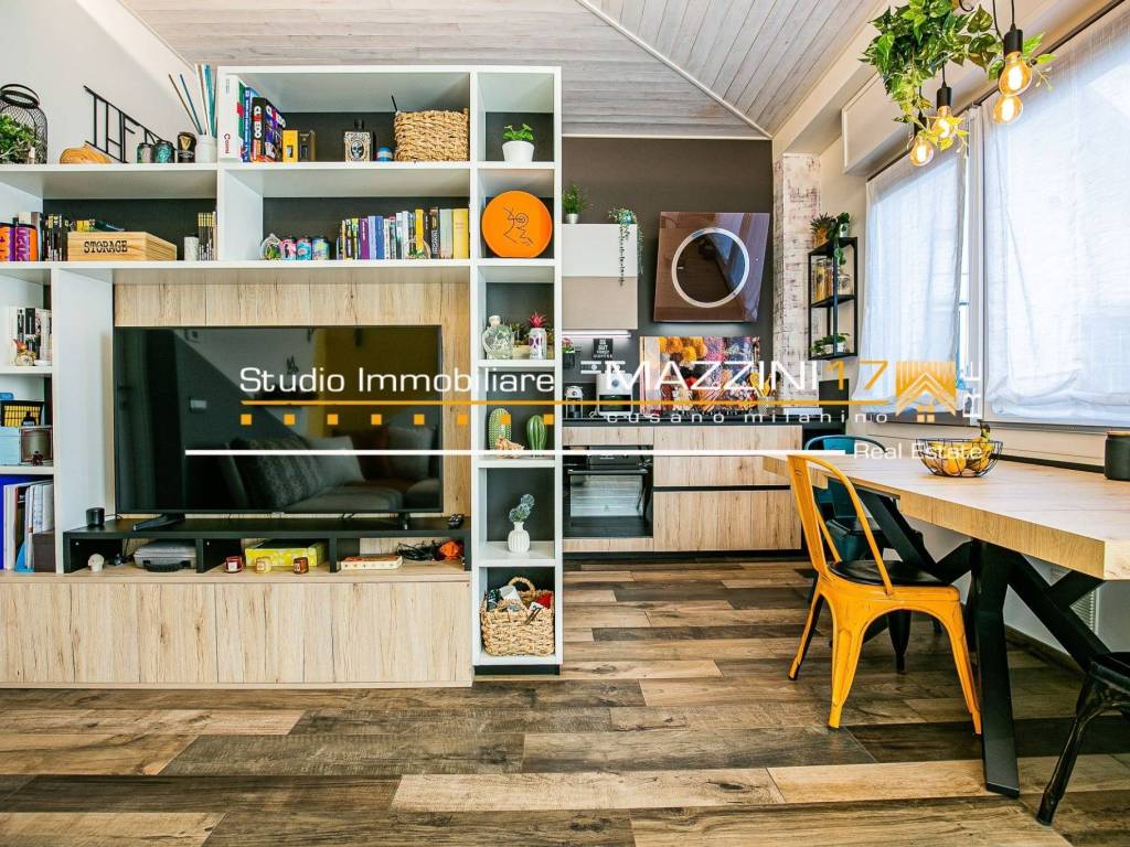 Appartamento a Paderno dugnano in Via Valassina, 25 - Foto 2