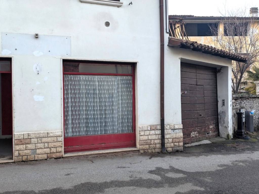 Casa indipendente a Sabbio chiese in Via Silvio Moretti, 24 - Foto 2