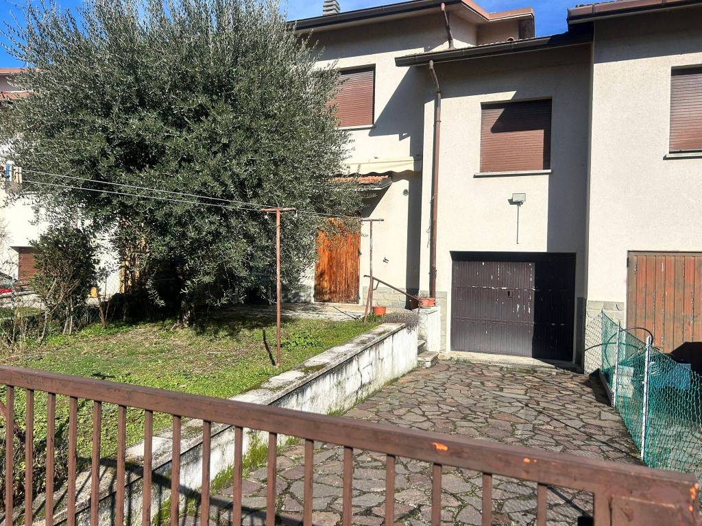 Villetta a schiera a Valsamoggia in Via Aldo Moro, 11 - Foto 2