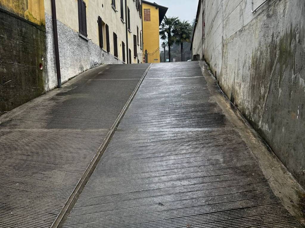 Box / garage a Sirone in Via Convento - Foto 2