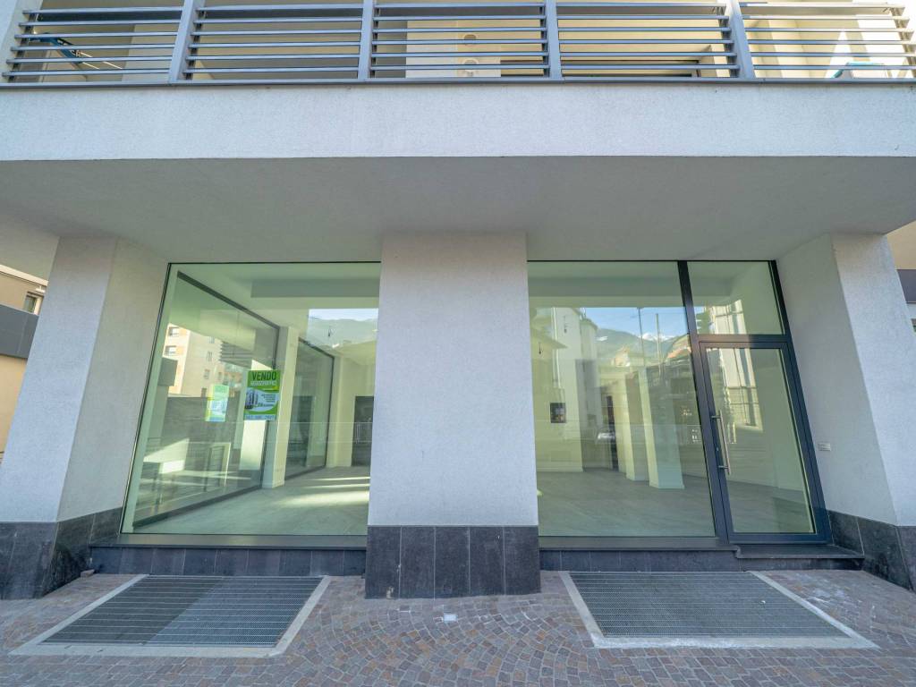 Appartamento a Sondrio in Via Giuseppe Mazzini, 10 - Foto 2