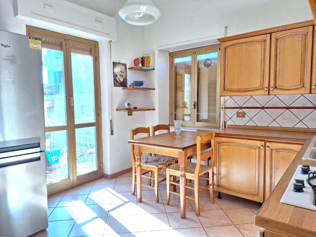 Appartamento a Genzano di roma in Via Luigi Einaudi, 15 - Foto 2