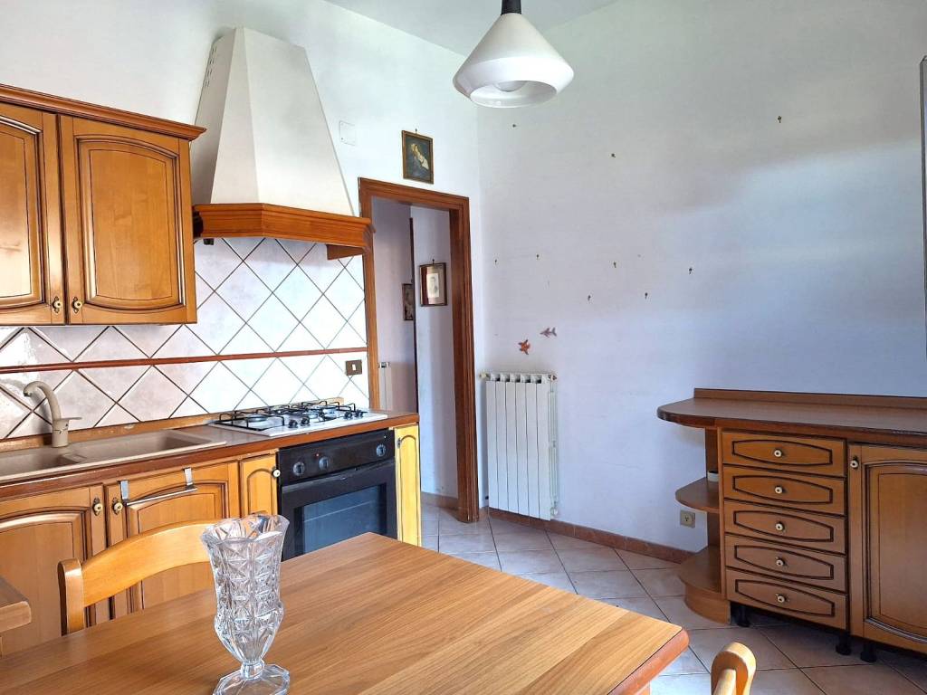 Appartamento a Genzano di roma in Via Luigi Einaudi, 15 - Foto 3