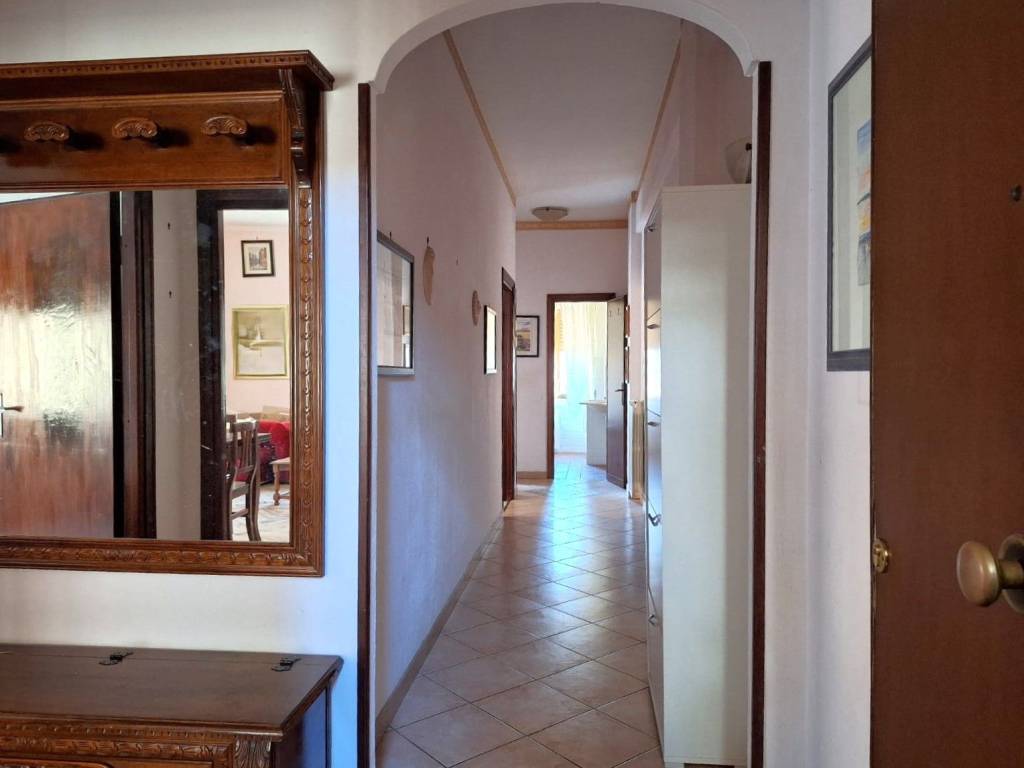 Appartamento a Genzano di roma in Via Luigi Einaudi, 15 - Foto 5