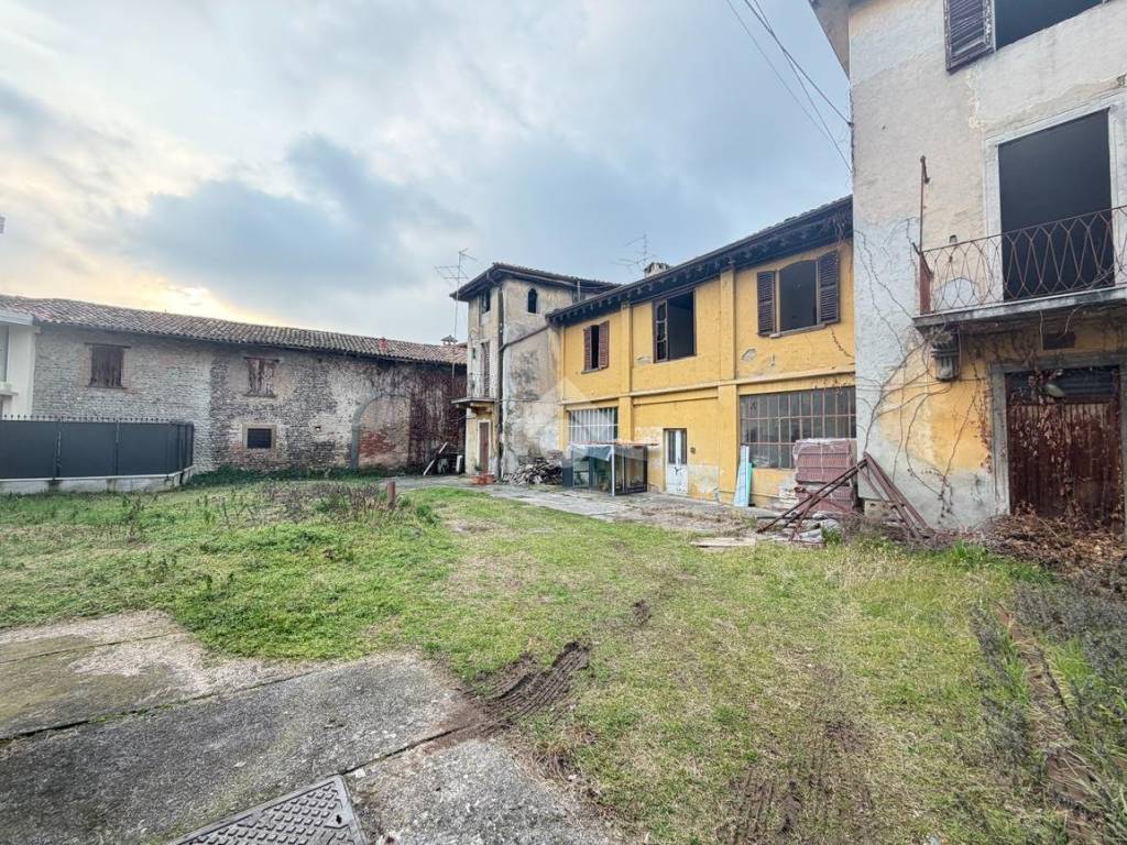 Appartamento a Azzano san paolo in Via Sanzio, 1 - Foto 2