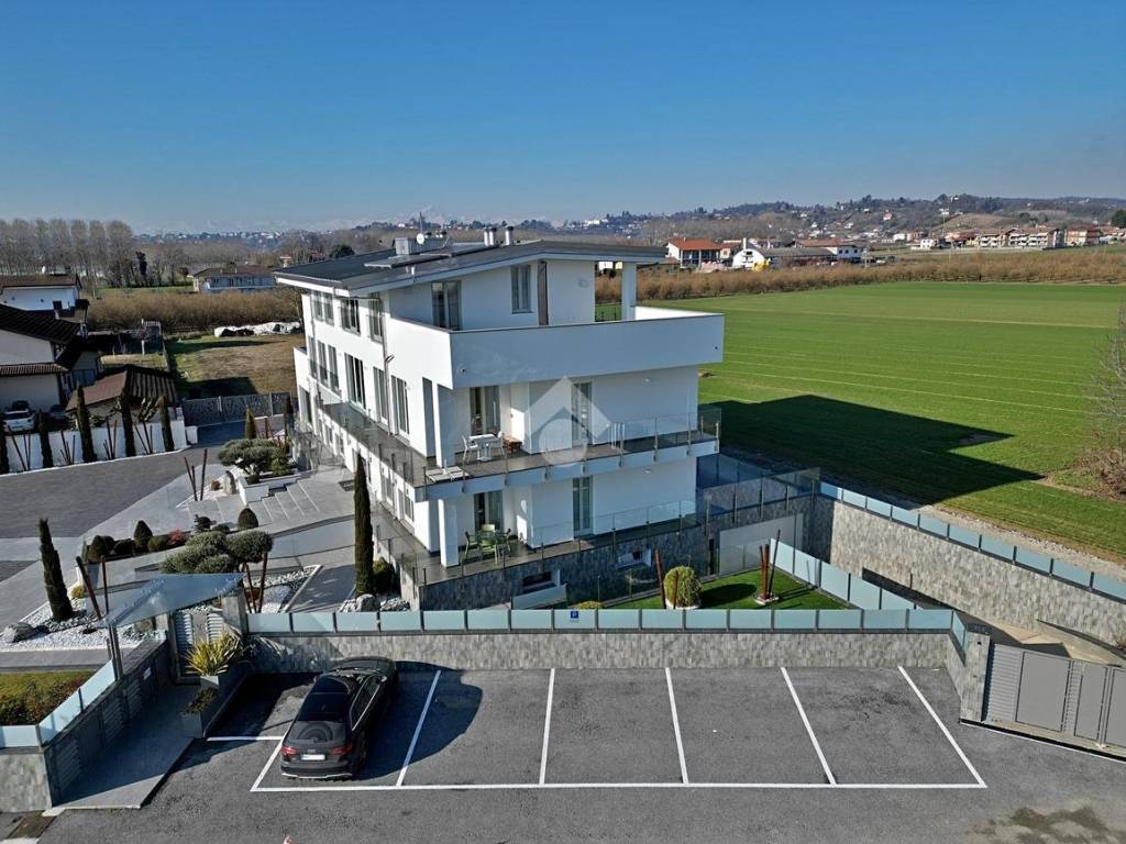 Villa a Bra in Str. Borgo S. Martino, 6 - Foto 4
