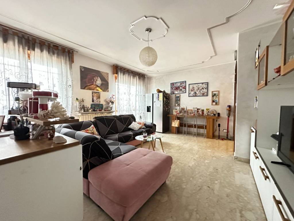 Villa a Vercelli in Via Leonardo Walter Manzone, 49 - Foto 5