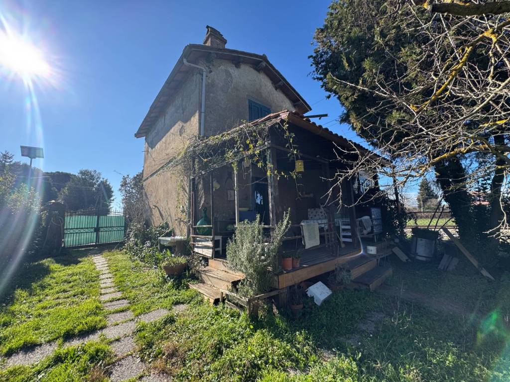 Villa a Oriolo romano in Strada della Fontanella - Foto 2