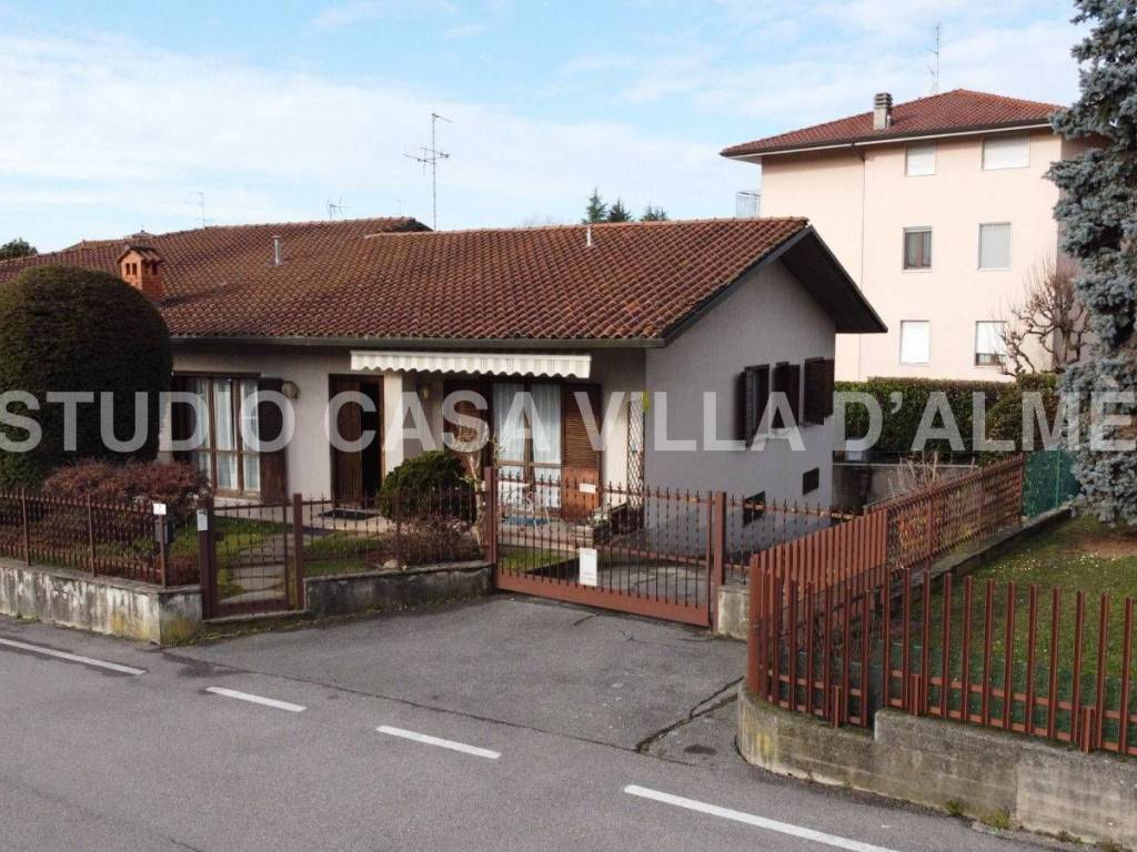 Villa a Ponteranica in Via Monviso - Foto 3