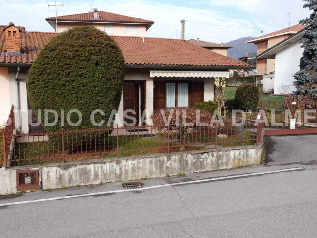 Villa a Ponteranica in Via Monviso - Foto 4