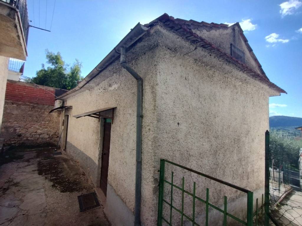 Casa indipendente a Roccasecca in Via Cappella, 20 - Foto 2