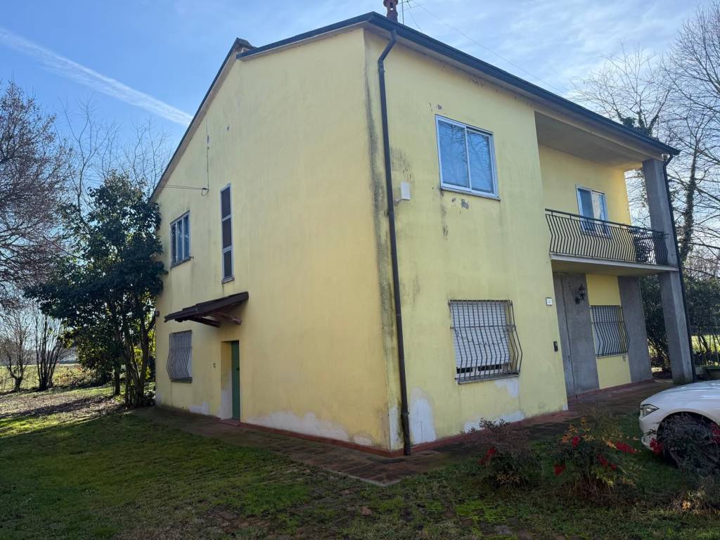 Villa a Massa lombarda in Via Fornace di Sotto, 4 - Foto 3