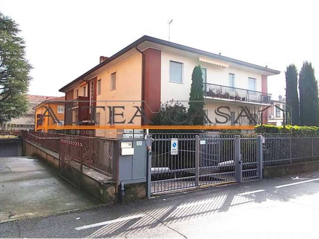 Appartamento a Seriate in VIA CARDUCCI, 3 - Foto 3