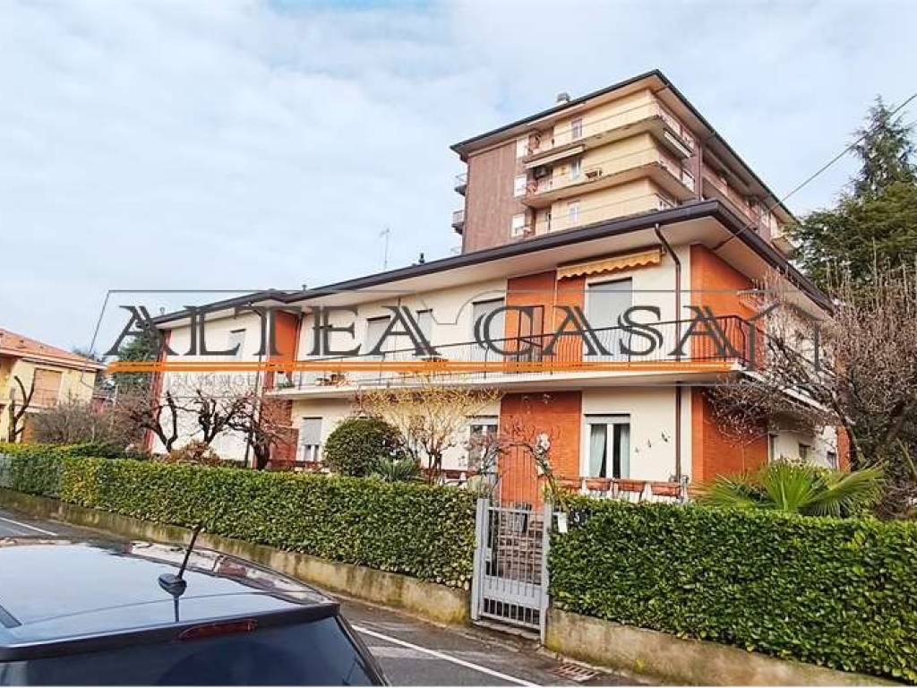 Appartamento a Seriate in VIA CARDUCCI, 3 - Foto 4