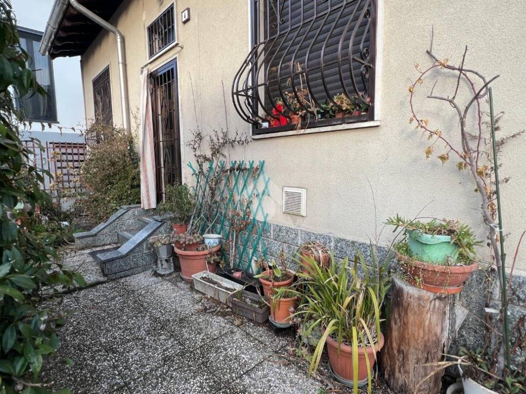 Villa a Novate milanese in Via DON TAZZOLI, 4 - Foto 5