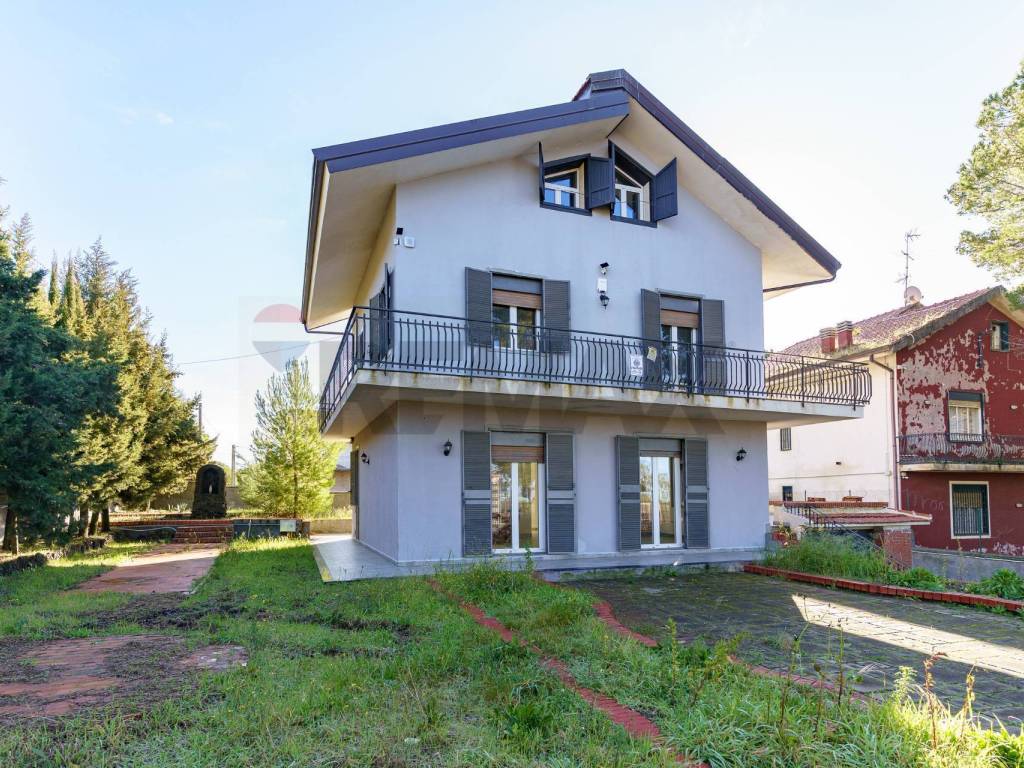 Villa a Nicolosi in Via Etnea, 172 - Foto 5
