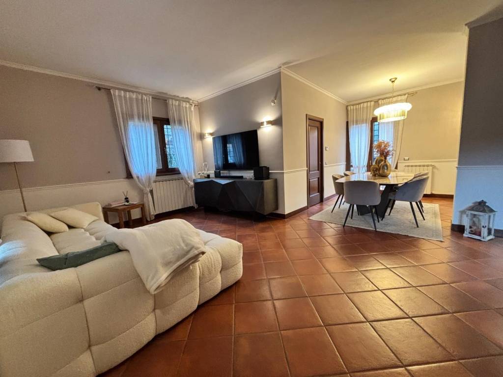 Villa a Rocca di papa in Via dei Gelsomini - Foto 4